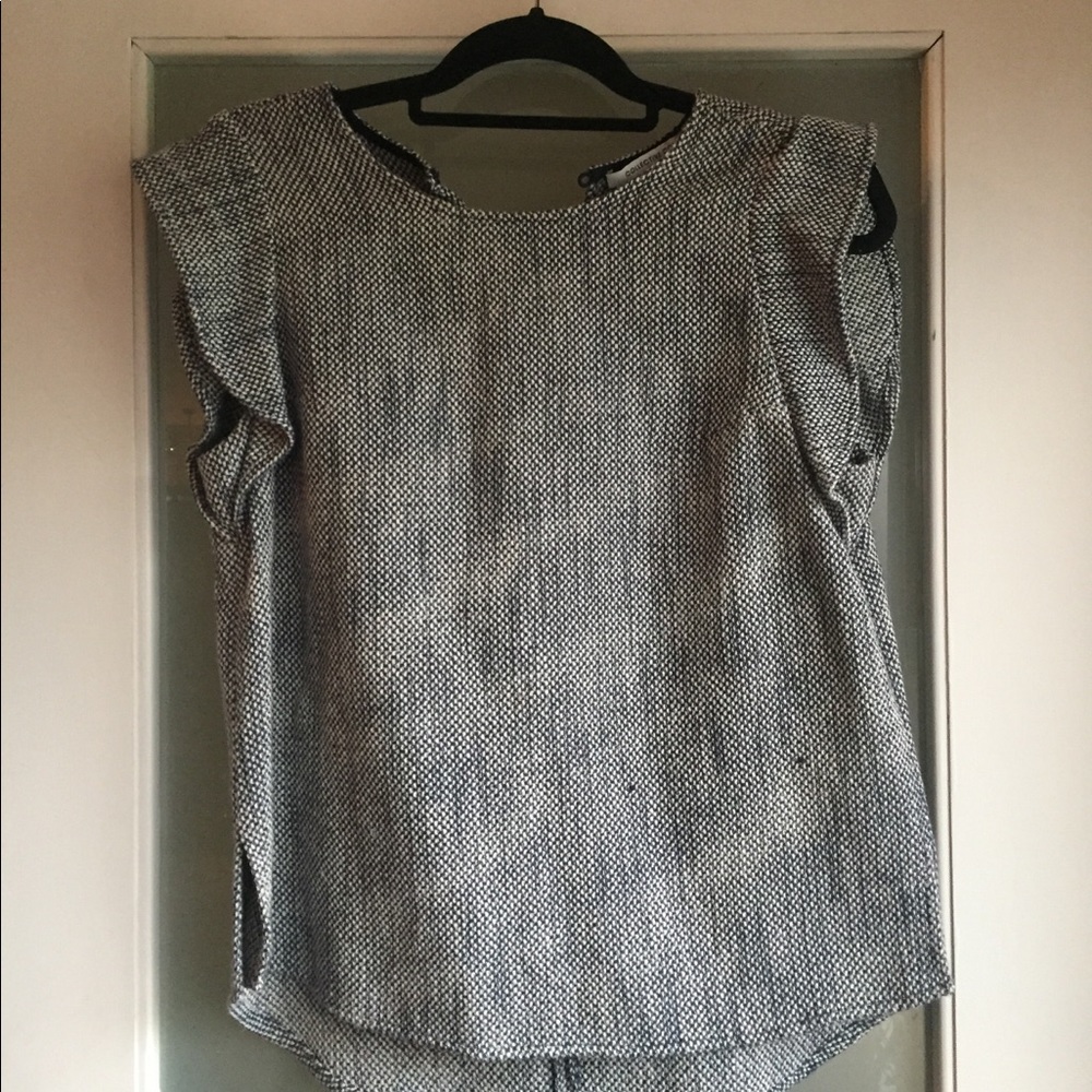 Tweed top